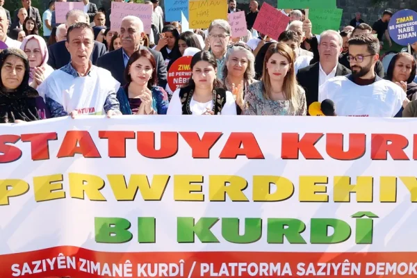 Asimilasyona karşı barikat olun