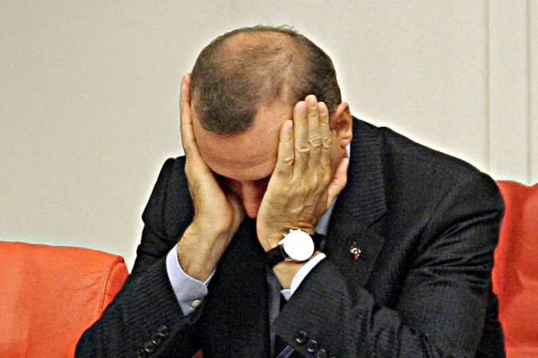 Çakma Sezar ve hakiki Brütüsler