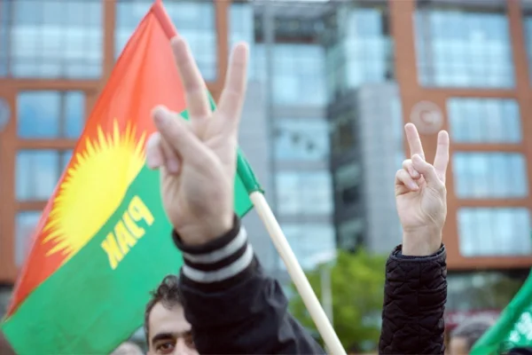 Trump, silahları kime verdiğini açıklasın