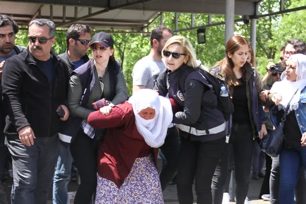 Bitirmeniz gereken devlet terörü