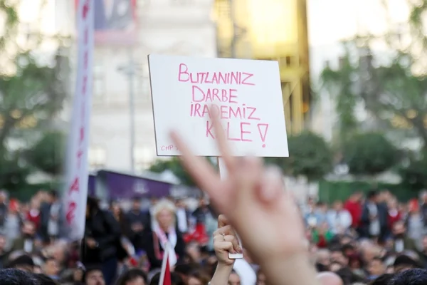 Kayyum, PM'yi erteledi