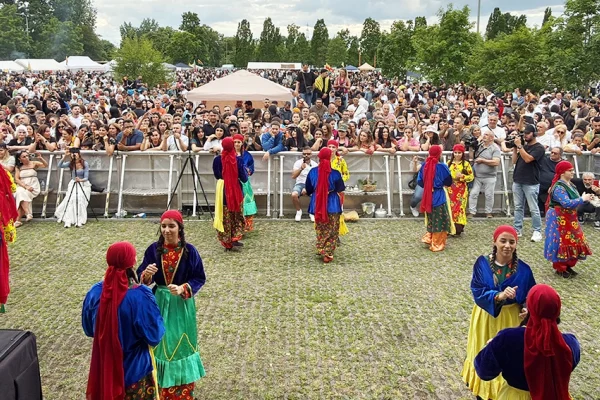 Frankfurt’ta Dêrsim rüzgarı esti