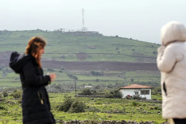 İsrail, Kuneytra ve Dera’da ilerliyor