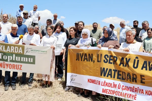 Köye dönüş önündeki engelleri kaldırın