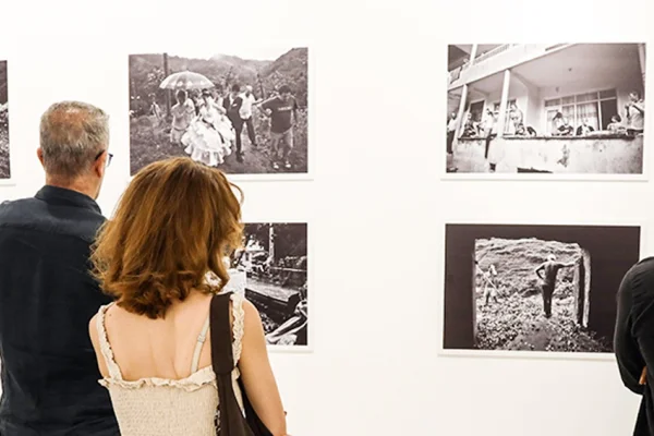 7 fotoğrafçı 42 eser