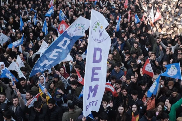 Siyasette yeni demokratik çıkış ihtiyacı