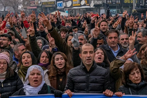 Kürt dinamiği, Erdoğan ve iktidarını sarsıyor
