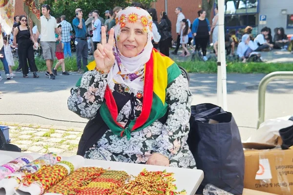 Sürgünde de mücadeleye devam
