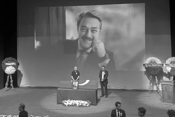 Halk için gerçek bir sanatçıydı
