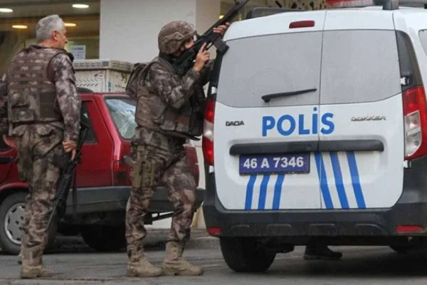 Polisi öldürdü, çemberi aştı