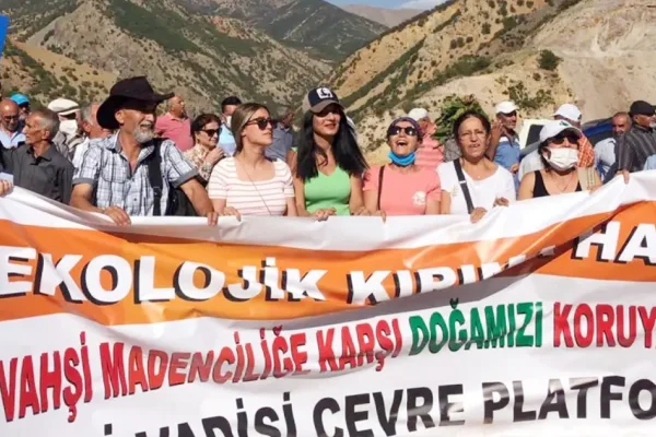 Çewlîg kuşatma altında