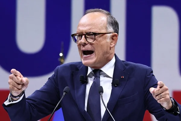 Sağda Édouard Philippe’nin şansı artıyor