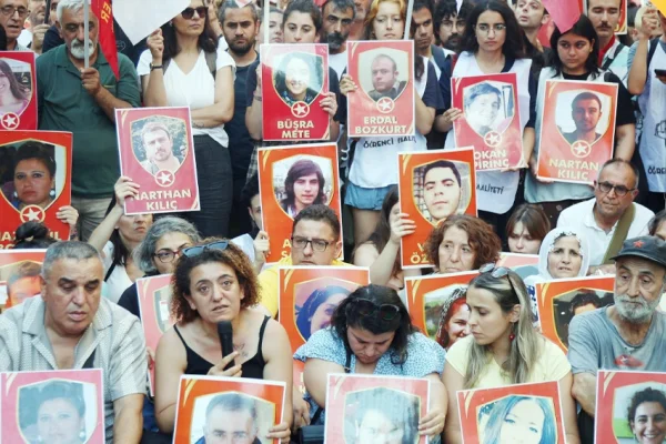 Düş yolcularına sözümüz var