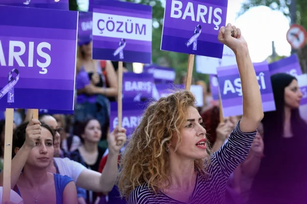 Eleştirel barış eğitimi