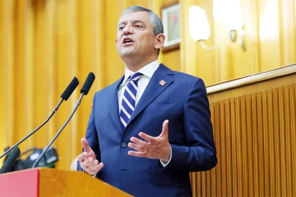 Bu, ne ayrılıktır ne de vazgeçiş