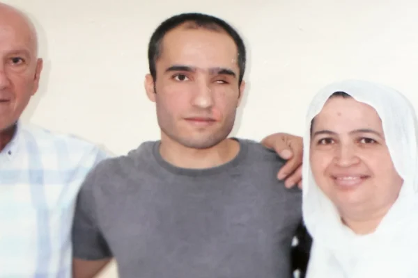Gözünü aldılar, 5 yıldır tedavisiz