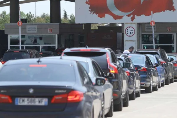 Avrupa'dan araçla gidenlere kurallar