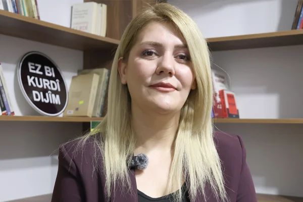 Hem öğrenci hem eşbaşkan