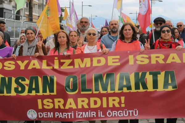 Süreç kapitalizme karşı
