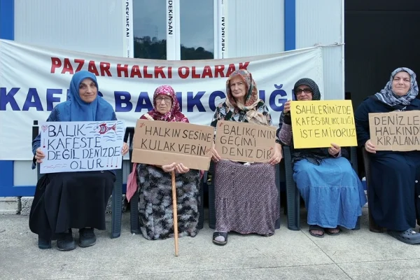 Denizden de ekmekten de vazgeçmek yok