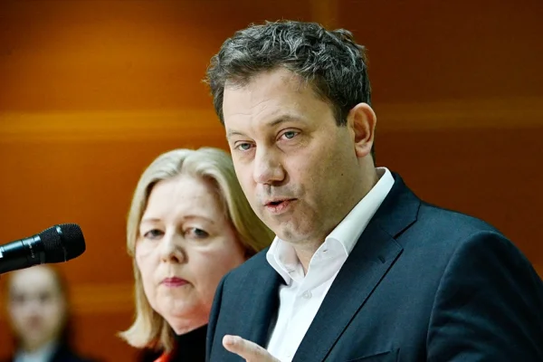 SPD’de değişim baskısı