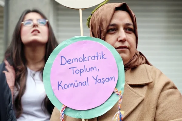Reel sosyalizmin kaderi ve komün