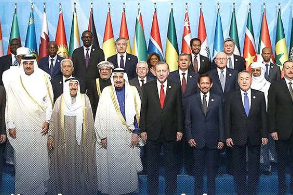 Müşriklere destek verenlere Müslüman denilemez