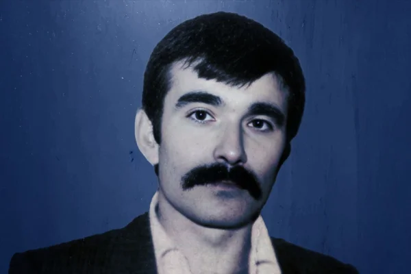 “Yaşamı, uğrunda ölecek kadar sevenler anıtı”