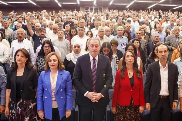 Demokratik Cumhuriyet Hareketi başlıyor