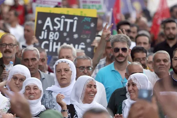 Sosyal şovenizmin kesif kokusu