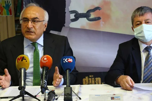 İHD, Bakan Gül ile görüştü
