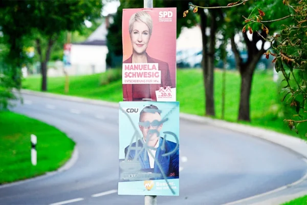 Berlin’de Sol Parti, Mecklenburg-Vorpommern'da SPD önde