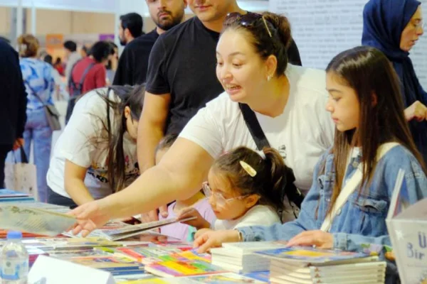 Amed’de kitap ve edebiyat buluşması