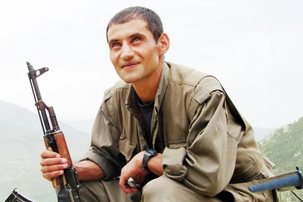 Türk askerliğini bırakıp gitmişti