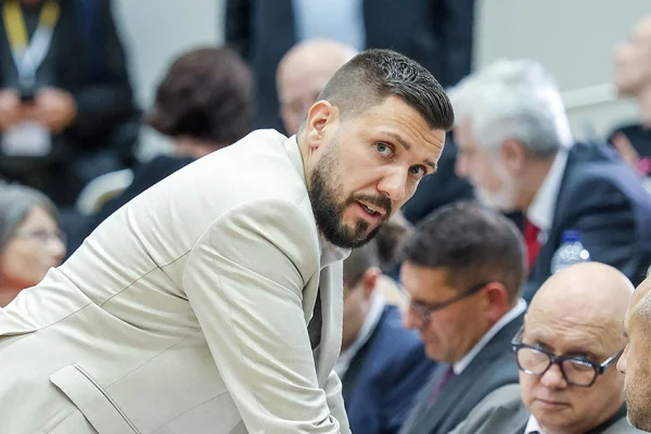 AfD’ye gizli destek CDU’yu zora sokuyor