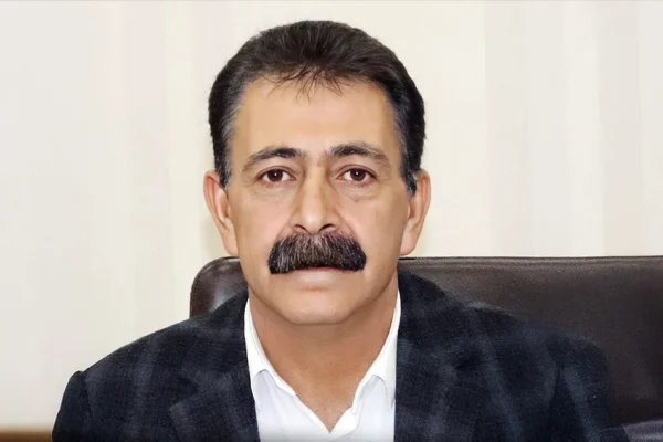 Halkın içinde, emeğin yanında bir yaşam