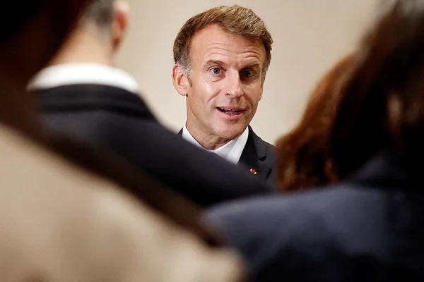 Macron eylemleri yasaklıyor