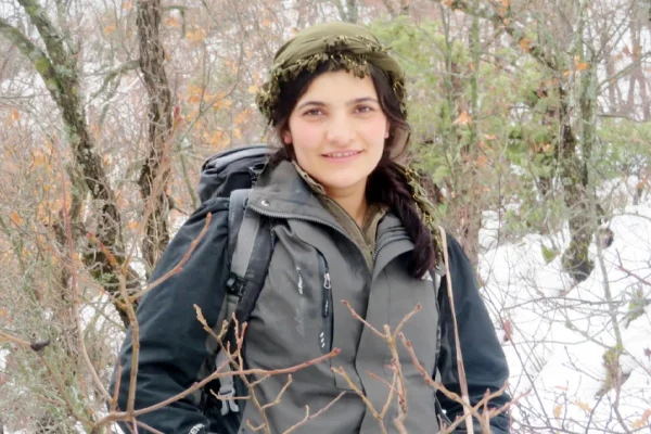 Annesinin Gewrê’si ülkesinin İsyan’ı