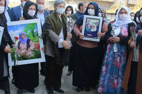 Adalet o sokakta yatıyor