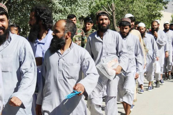 900 Taliban üyesi serbest