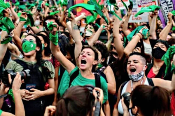 AB’den kürtaj hakkı için fon