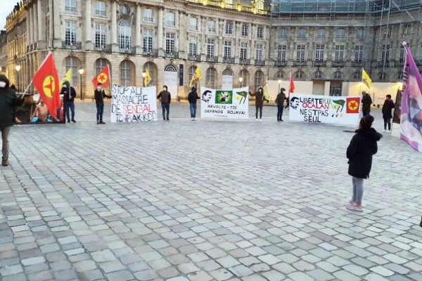 Bordeaux’da Öcalan’a özgürlük eylemi