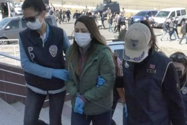 Halay çekmesi bile suç!