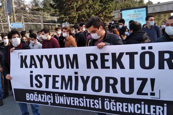 Kayyum Boğaziçi’ne geldiğinde