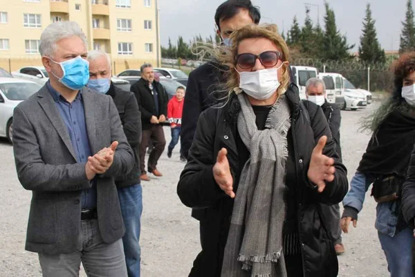 Rehin tutulup pişmanlık dayatılıyor