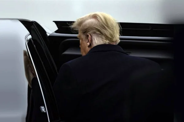 Amerika Trump'ı bloke ediyor