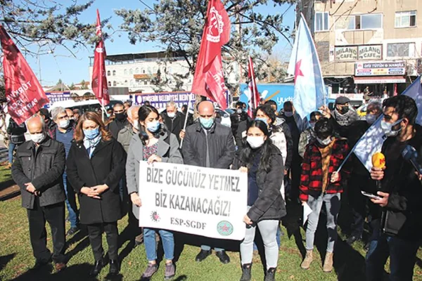 Hile ve zulüm faşizmi kurtaramaz