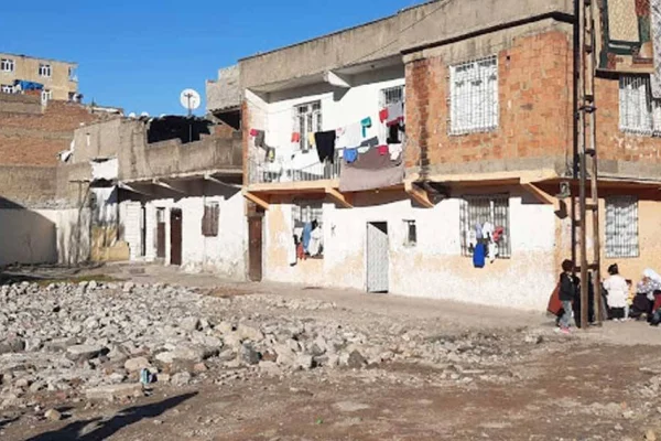 Kaynartepe hayalet mahalleye döndü