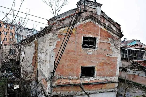 Bir kilise daha satışa çıkartıldı