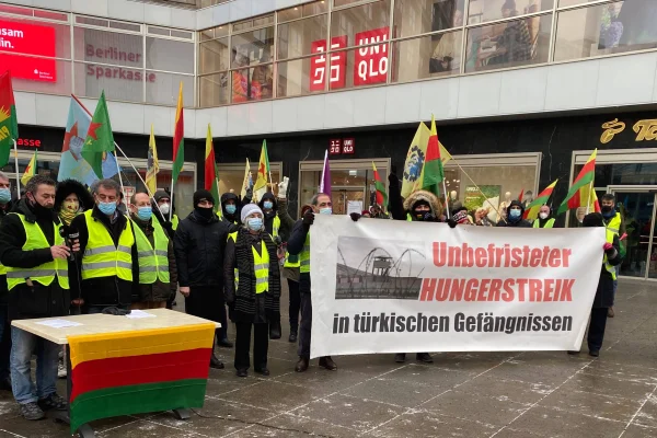 Berlin’de nöbet ikinci grupta